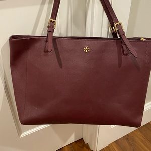Tory Burch Robinson tote.